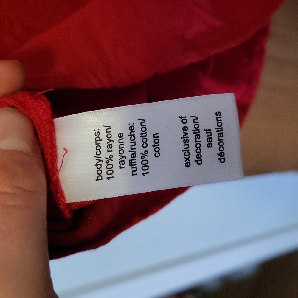 L Tank Top - Picture 5 of 5